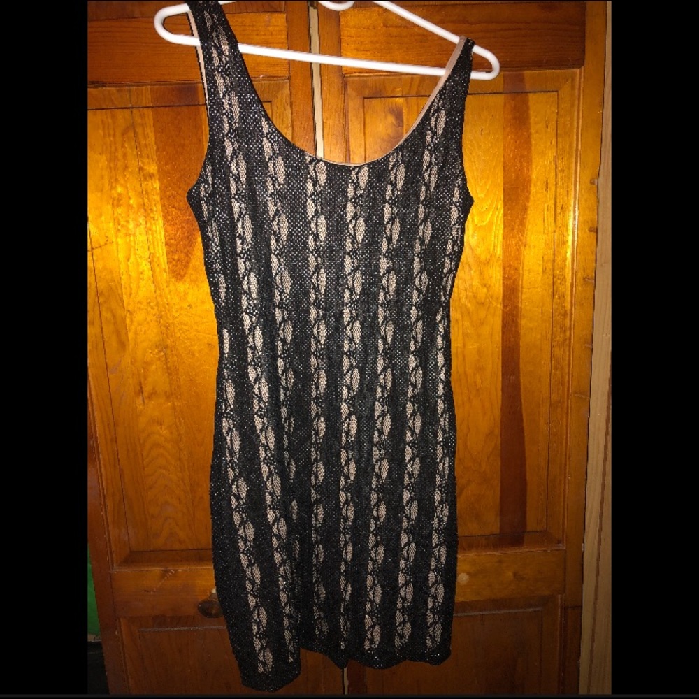 Mai Tai Black & Tan Formal Dress